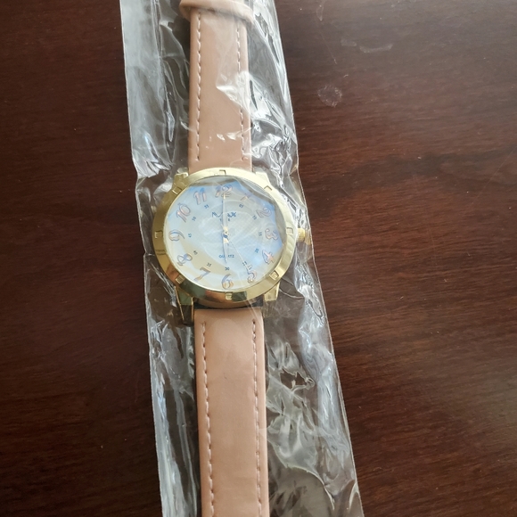 NEW WATCH. Quartiz  ELEGANT - Picture 4 of 4
